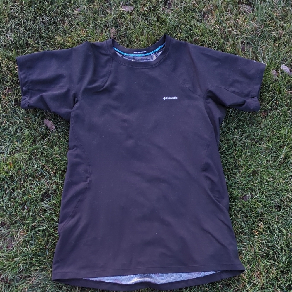 S Columbia Tee